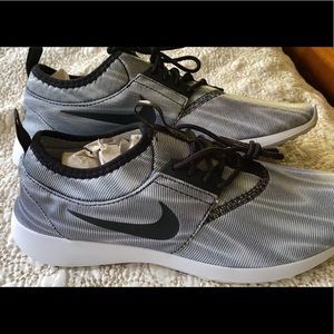 Women’s Nike Sneakers